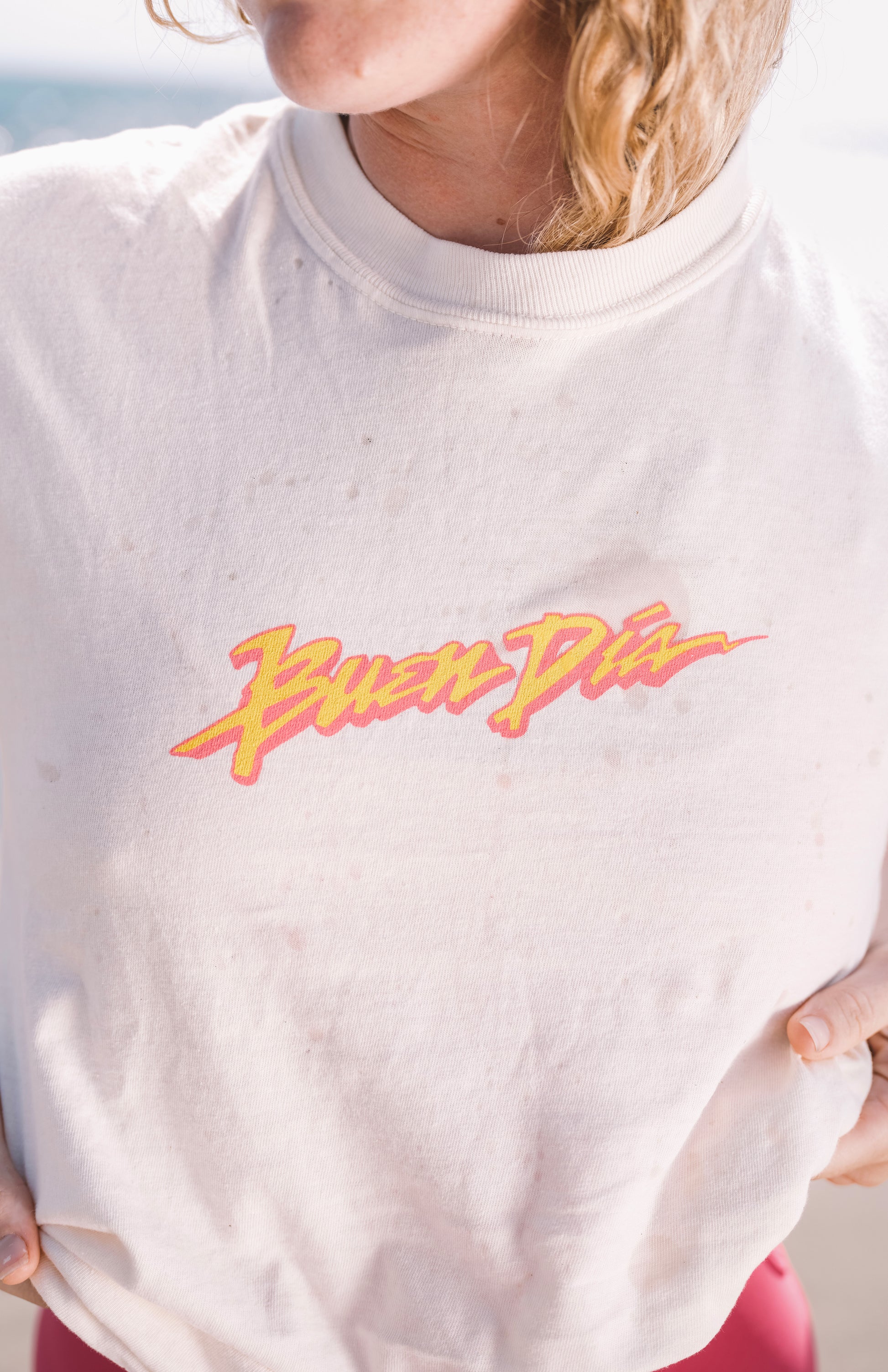 RETRO T-SHIRT IN HOT PINK
