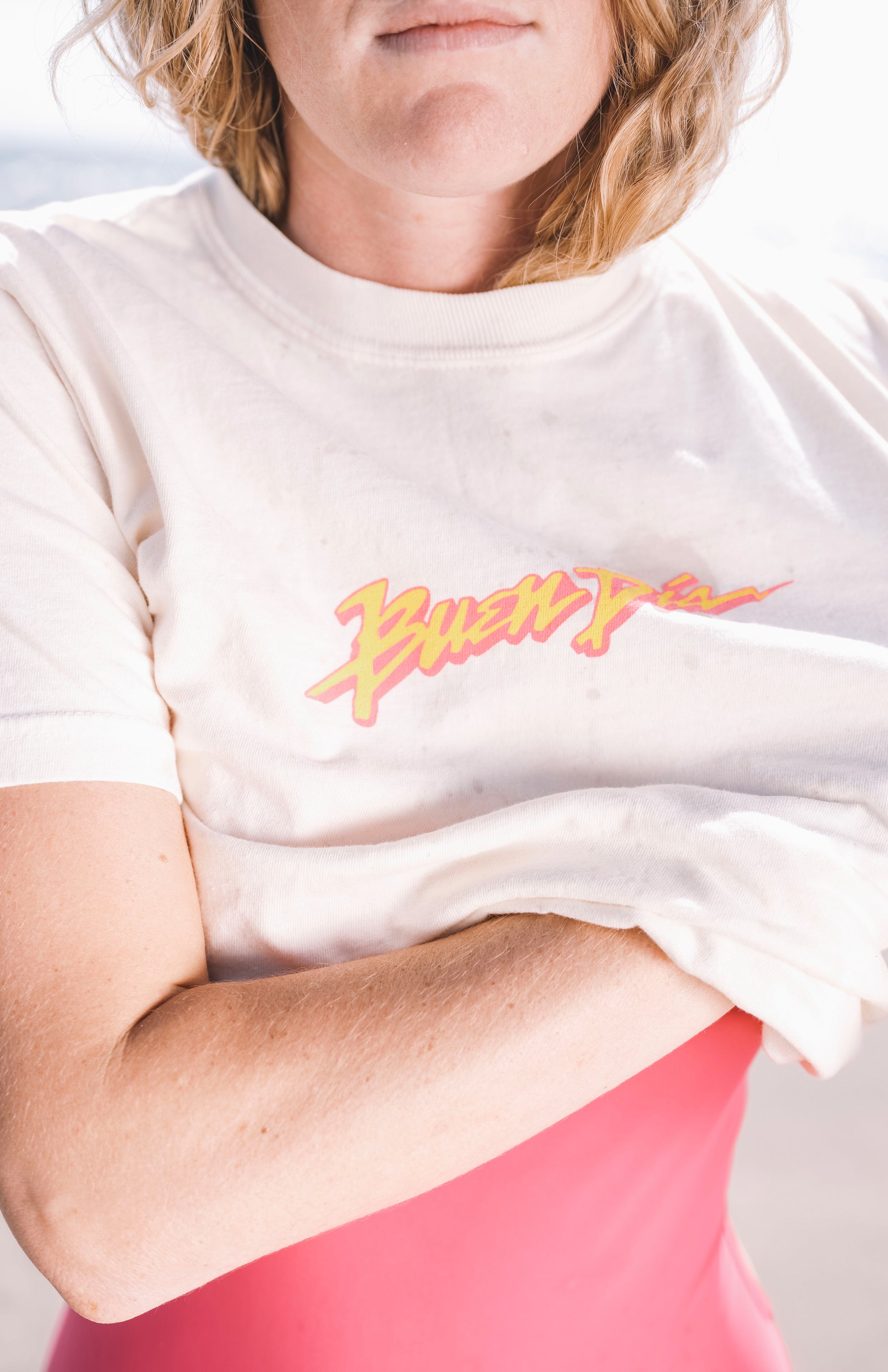 RETRO T-SHIRT IN HOT PINK