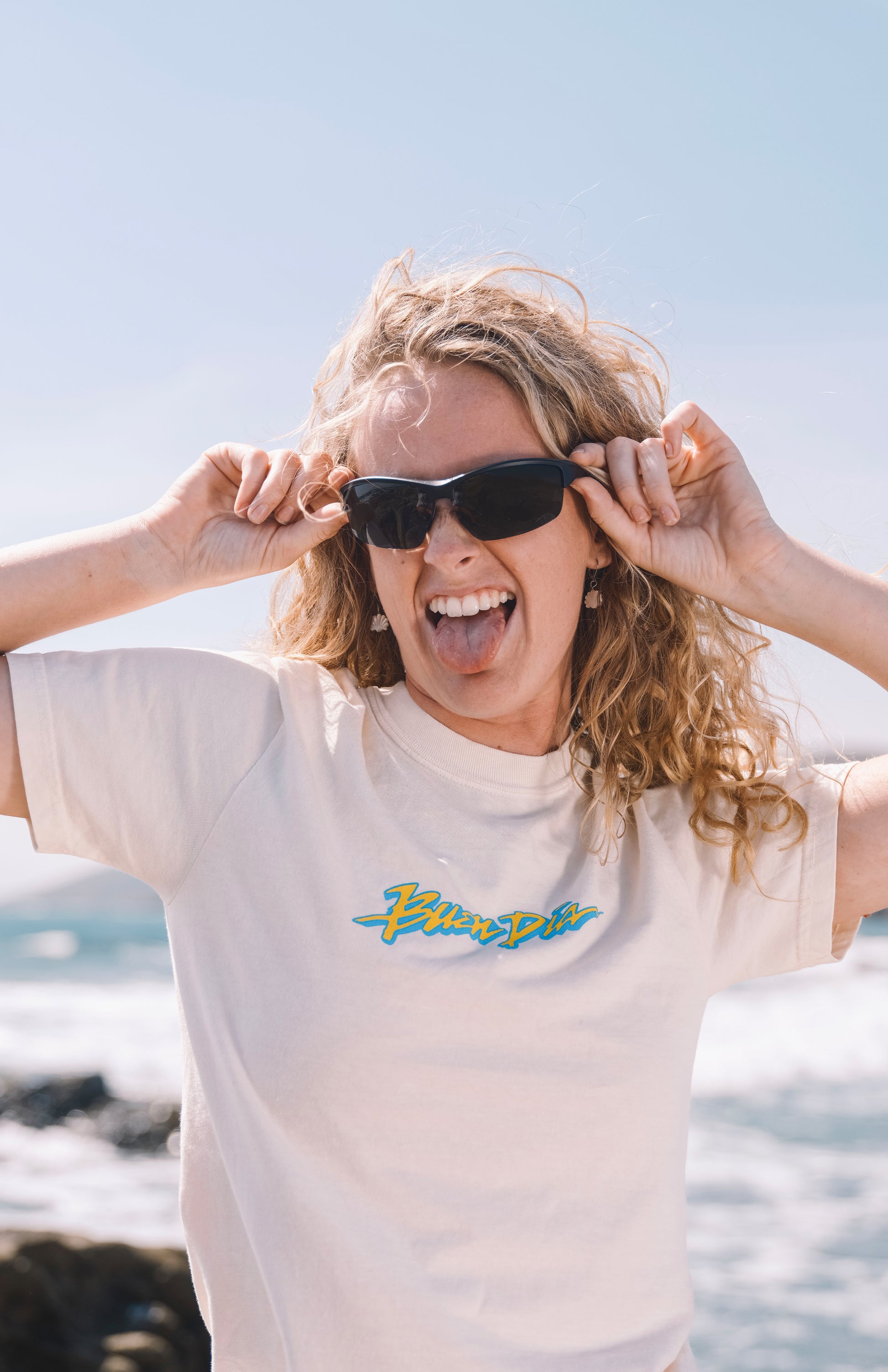 RETRO T-SHIRT IN ELECTRIC BLUE