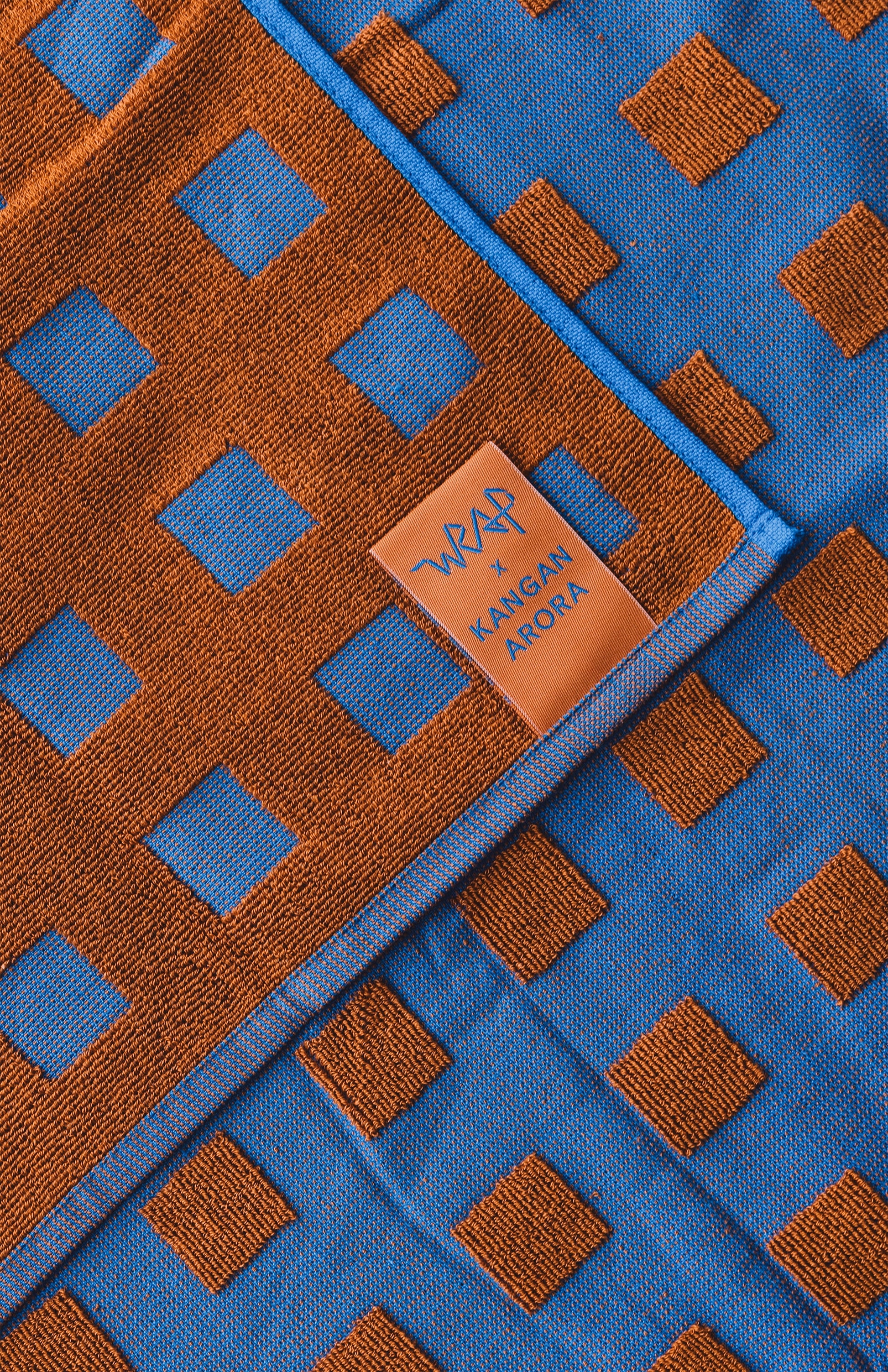 CHECKERED TERRY TEA TOWEL IN BLUE