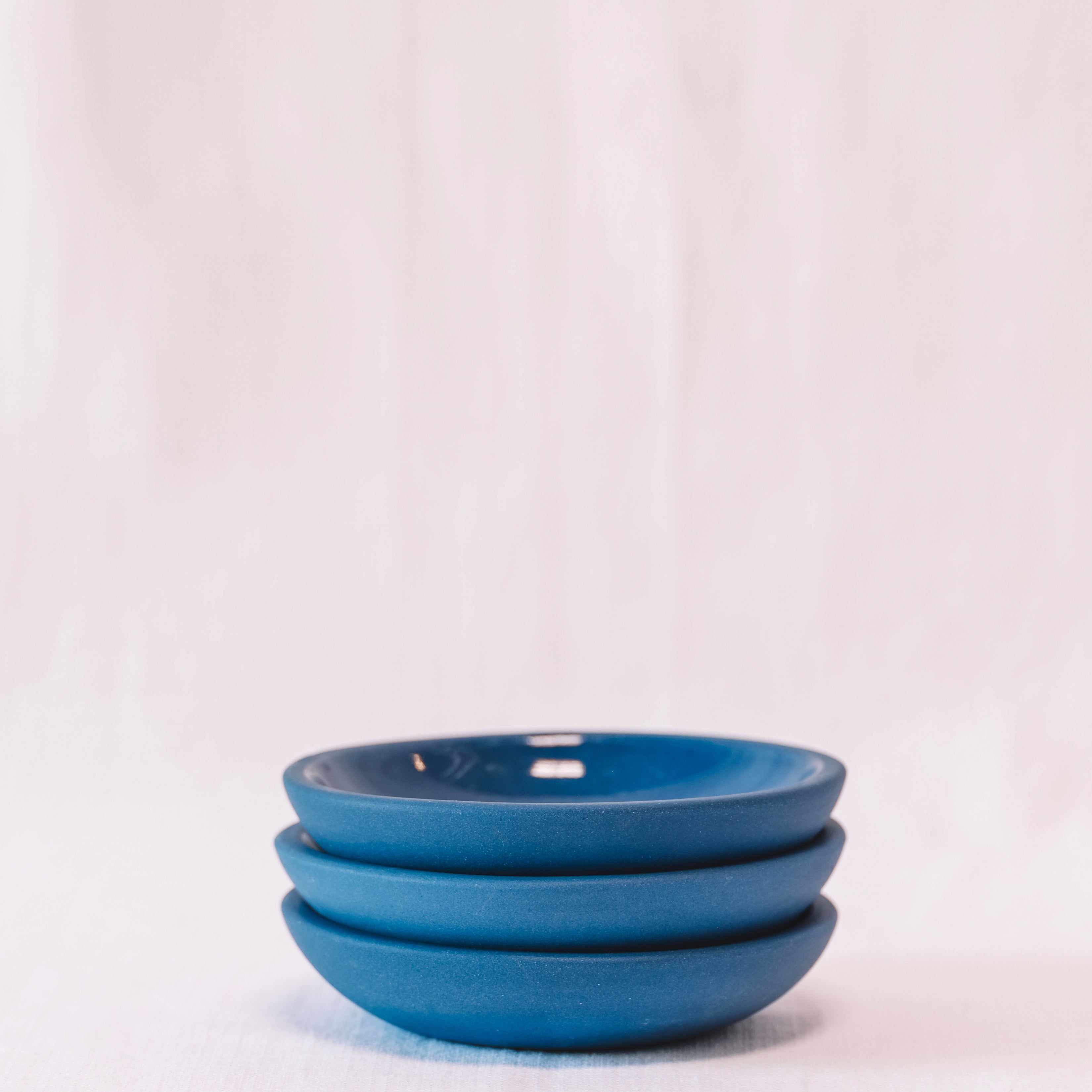 MINI CERAMIC DISH IN BLUE