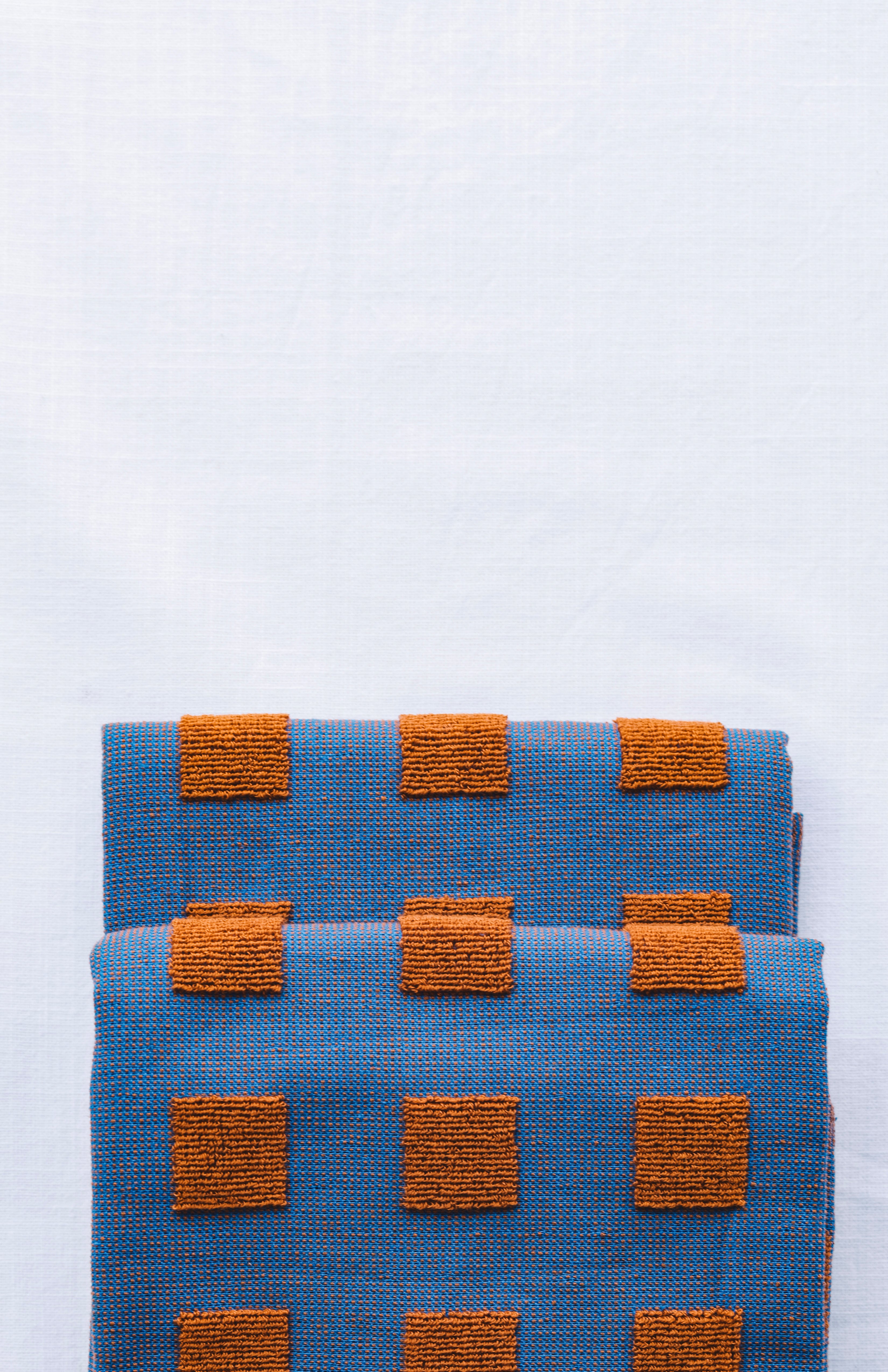 CHECKERED TERRY TEA TOWEL IN BLUE