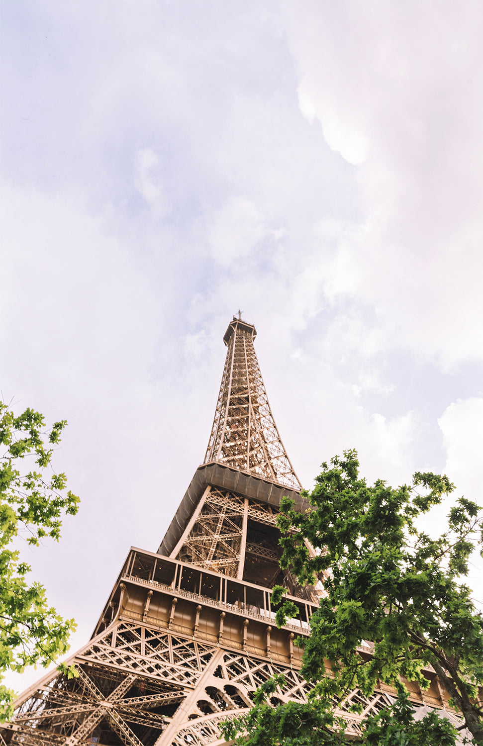 LOOKING UP - TOUR EIFFEL PRINT