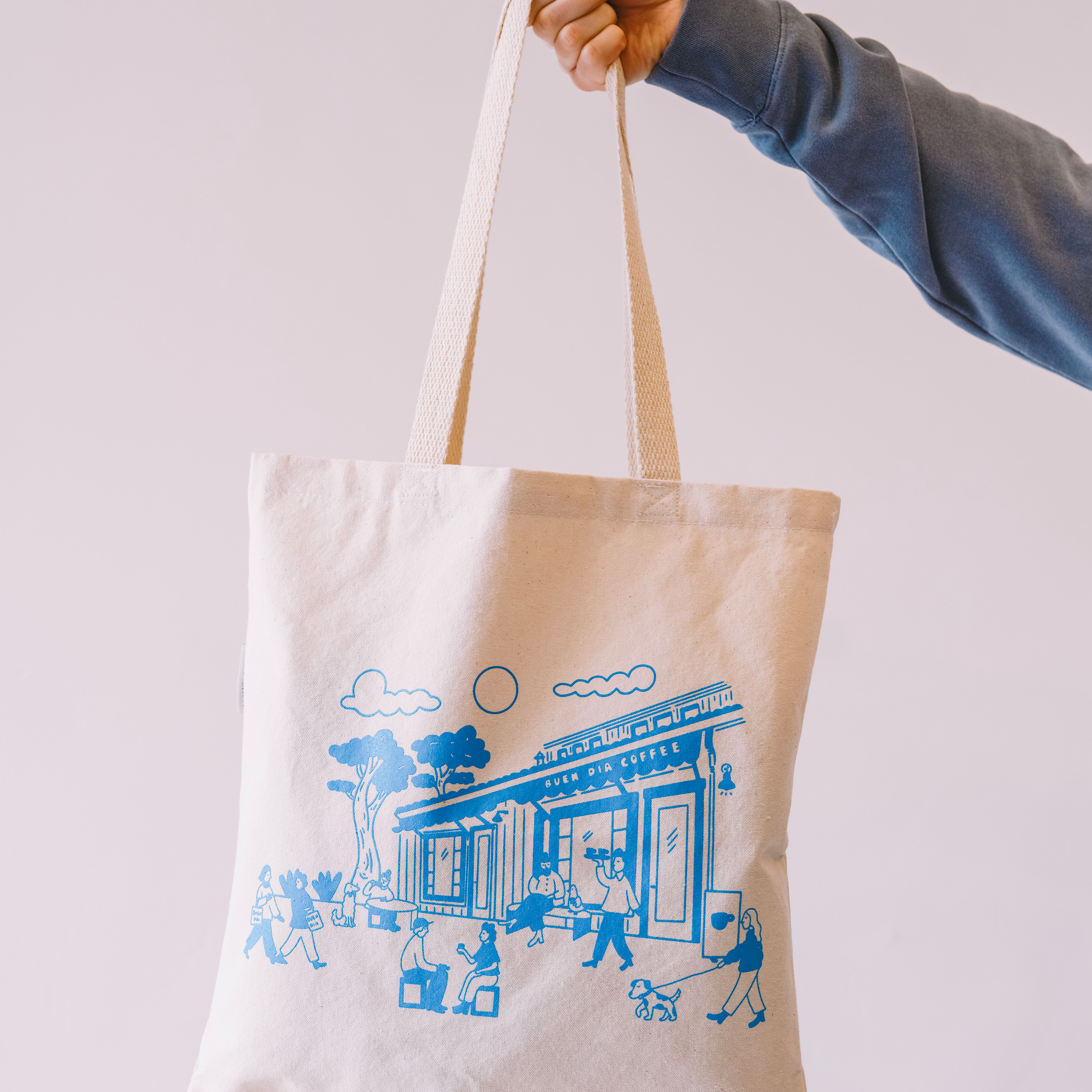 COFFEE SHOP TOTE IN BLUE