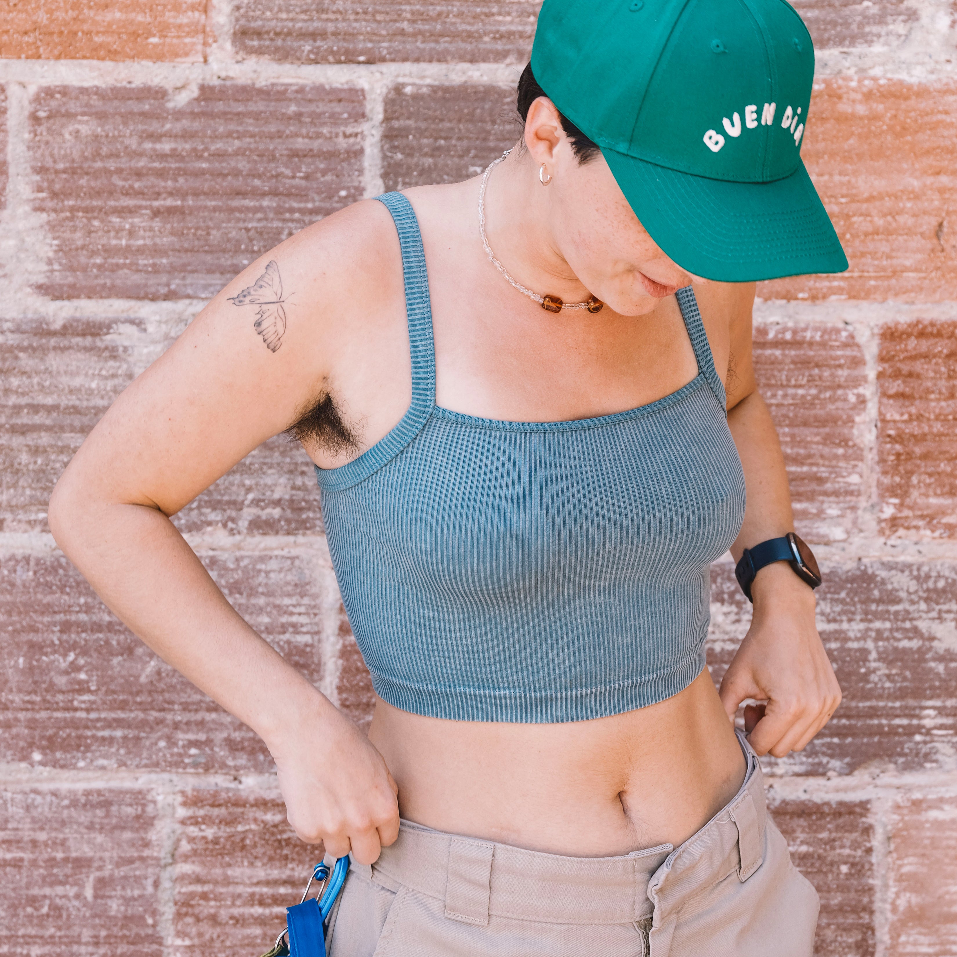 BUEN DIA HAT IN GREEN