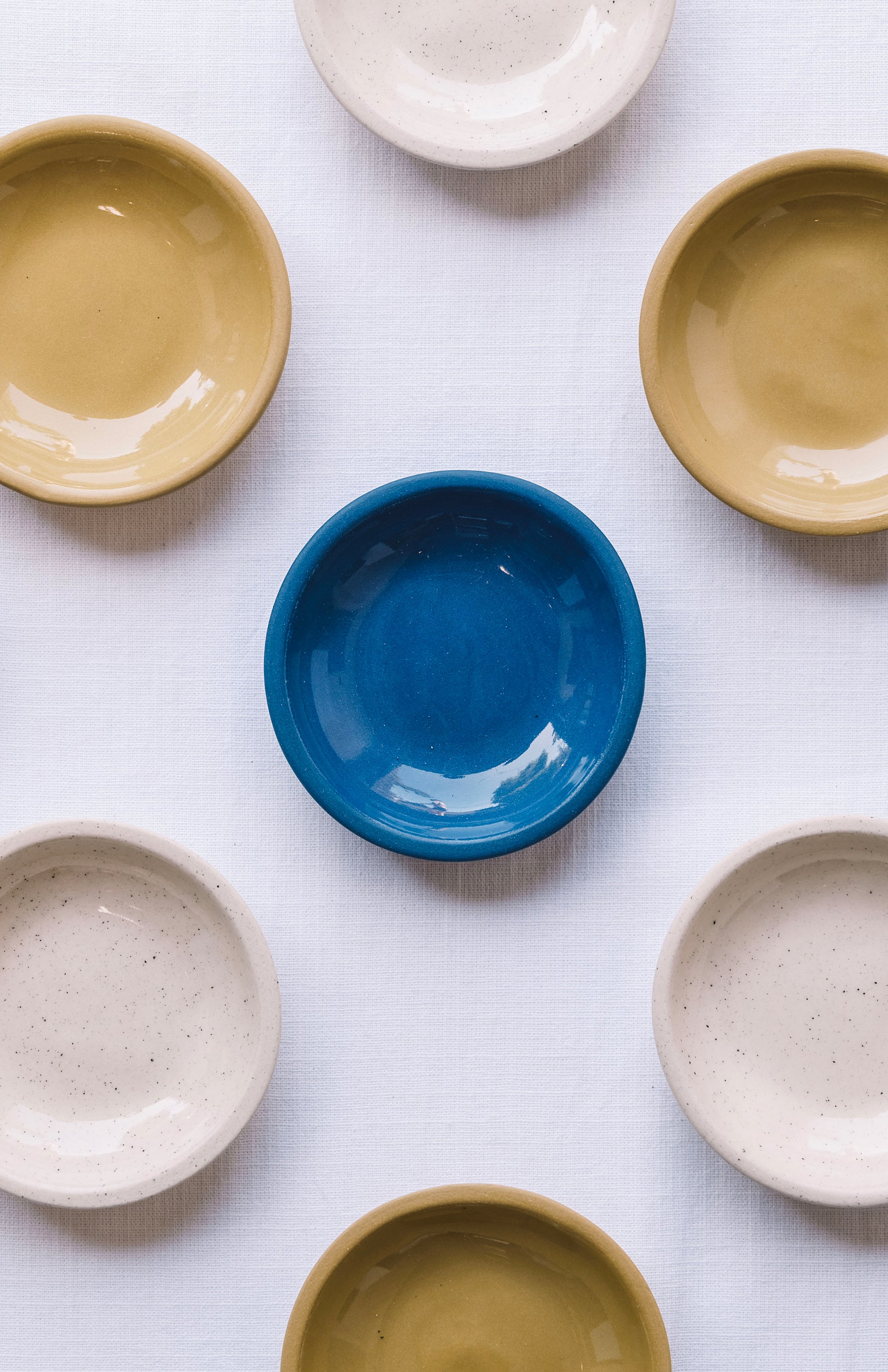MINI CERAMIC DISH IN CREAM