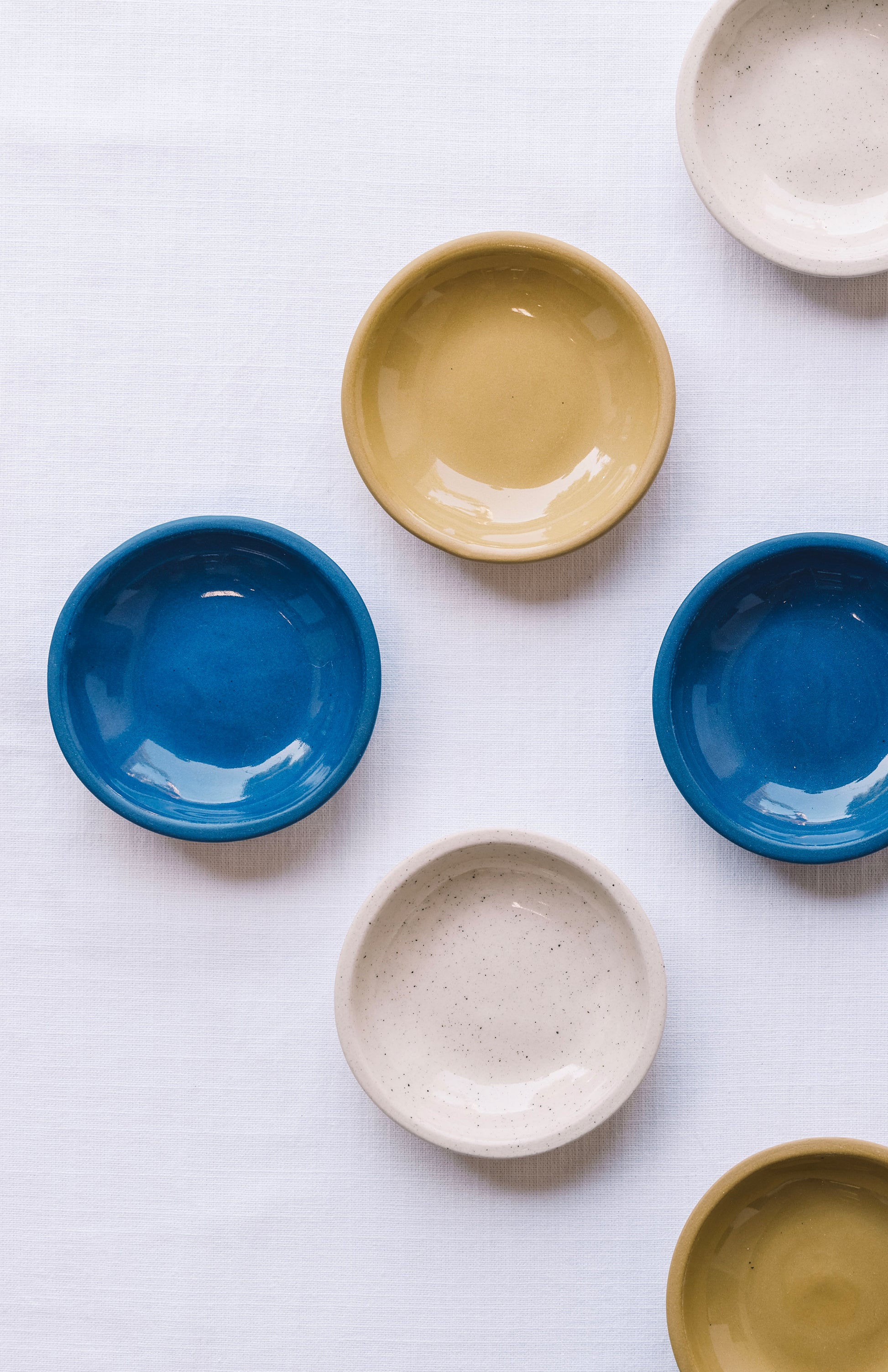 MINI CERAMIC DISH IN YELLOW