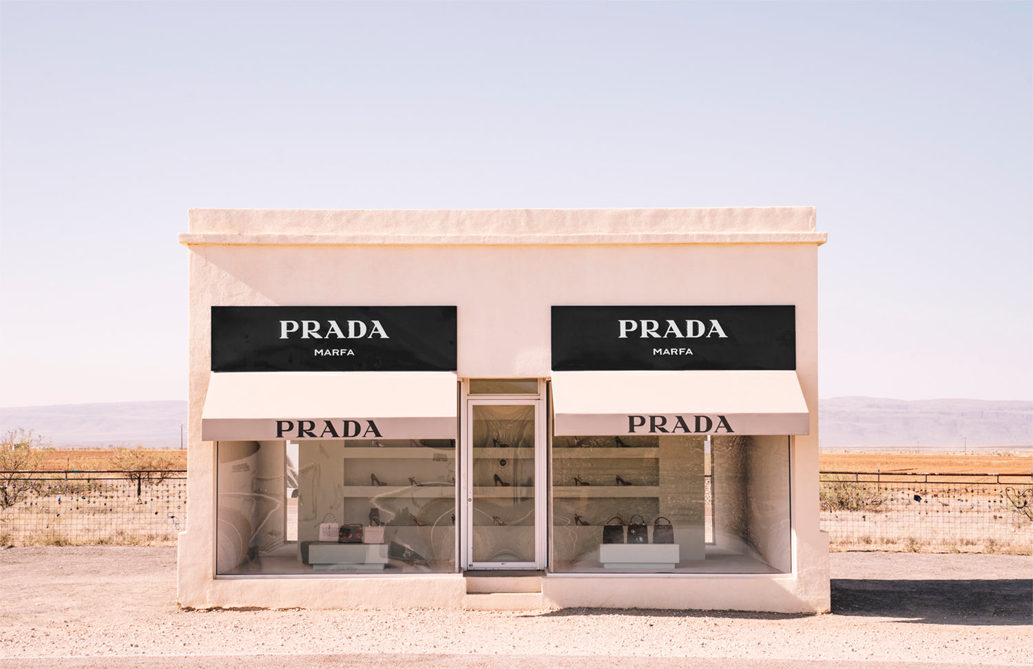 値下げFrancfranc PRADA アート Introducing our limited-edition 20th Anniversary Prada Marfa